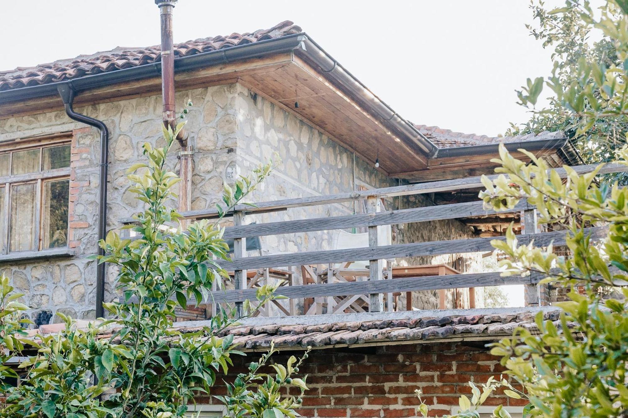 The House In The Village Pellumbas Экстерьер фото